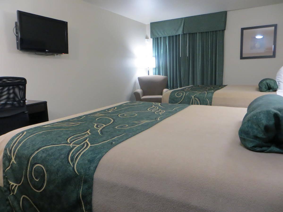Baymont By Wyndham Glenwood Hotel Exterior foto
